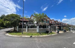 Jalan Ambang , Iskandar Puteri, Johor 79100