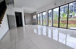 Jalan Bromelia, Puchong, Selangor 47100