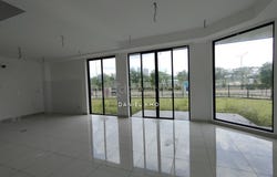 Jalan Perling , Taman Puchong Legenda , Puchong, Selangor 47100