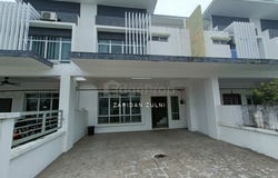 J, Bandar Puncak Alam, Selangor 42300