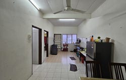 Jalan Desa Kenanga, Semenyih, Selangor 43500