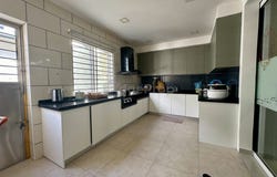 Off Persiaran SL , Bandar Sungai Long, Bandar Sungai Long, Selangor 43000