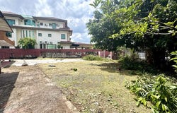 j, Klang, Selangor 41200