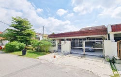 Jalan Usaha Ehsan, Taman Ehsan, Kepong, Selangor 52100
