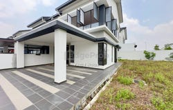 Persiaran Tun Teja, Shah Alam, Selangor 40470