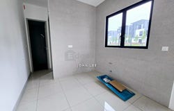 Jalan Bromelia, Puchong, Selangor 47100