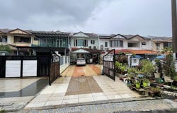 Jalan Mutiara, Puchong, Selangor 47100