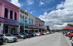 Jalan Eco Majestic Ivoris Brithton, Semenyih, Selangor 43700