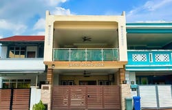 Jalan WP, Dengkil, Selangor 43800