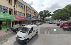 Batu Caves, Selangor 68100