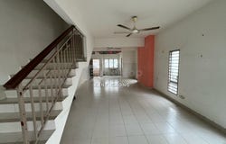Jalan Parklands, Semenyih, Selangor 43700