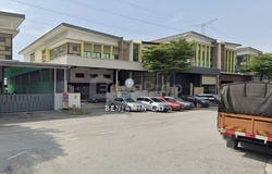 Batu Caves, Selangor 68100