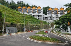 Jalan Laman Timur, Taman Melawati, Kuala Lumpur 53100
