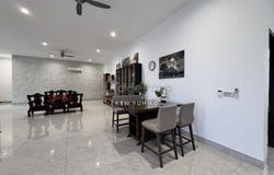 Persiaran Mahkota Cheras, Cheras, Selangor 43200