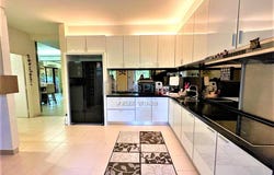 SL16, Bandar Sungai Long, Kajang, Bandar Sungai Long, Selangor 43000