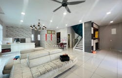 Persiaran Mahkota Cheras, Cheras, Selangor 43200