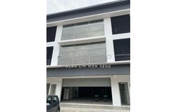 S, Shah Alam, Selangor 40300