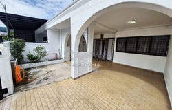 Jalan Usaha Ehsan, Taman Ehsan, Kepong, Selangor 52100