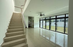 Johor Bahru, Johor 81100