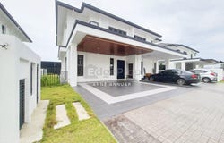 Persiaran Mokhtar Dahari, Bandar Puncak Alam, Selangor 47000