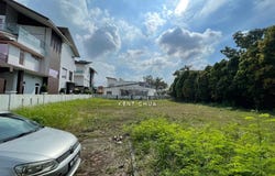 Jalan USJ 1/3, Taman Subang Mewah, USJ, Selangor 47500