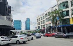 Jalan Puteri 1/8, Puchong, Selangor 47100