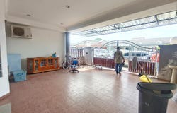 Jalan Usaha Ehsan, Taman Ehsan, Kepong, Selangor 52100