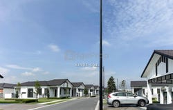 Persiaran Mokhtar Dahari, Bandar Puncak Alam, Selangor 47000