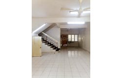 J, Seri Kembangan, Selangor 43000