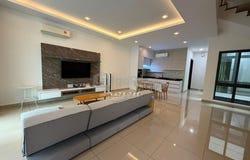 Lebuh Kota Iskandar, Iskandar Puteri, Johor 79100