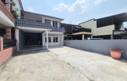 Persiaran Kayangan, Section 10, Shah Alam, Selangor 40100