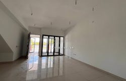 Jalan Casuarina, Elmina, Green 1, Sungai Buloh, Selangor 40160