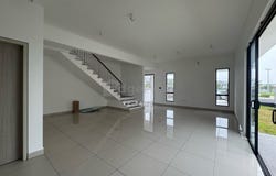 adira , Klang, Selangor 41200