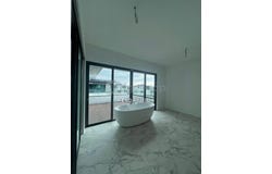 Jalan MH2, Subang Jaya, Selangor 40400