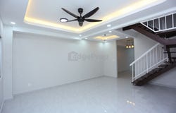 Rawang, Selangor 48020