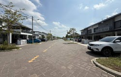 Jalan KB, Kitabayu Cybersouth, 43800 Selangor, Dengkil, Selangor 43800
