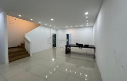 Jalan Midway Crescent, Kota Samarahan, Sarawak 94300