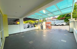 Batu Caves, Selangor 68100