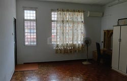 Persiaran Mahkota Cheras, Cheras, Selangor 43200