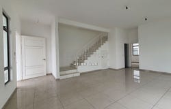 Persiaran Mokhtar Dahari, Bandar Puncak Alam, Selangor 47000