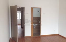 Jalan Parklands, Semenyih, Selangor 43700