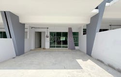 Lahat, Ipoh, Perak 31500