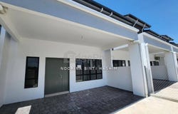 Jalan SI 9, Dengkil, Selangor 43800