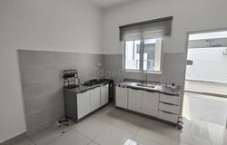 Jalan FLora, Telok Panglima Garang, Selangor 42500