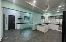 Jalan Suakasih, Batu 9th Cheras, Selangor 43200