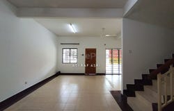 Rawang, Selangor 48020