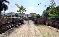 J, Shah Alam, Selangor 40150