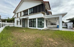Persiaran Tun Teja, Shah Alam, Selangor 40470