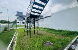 Jalan SI, Dengkil, Selangor 43800