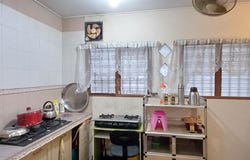 Jalan BP 10, Puchong, Selangor 47100